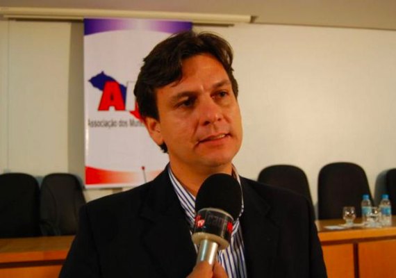 Mesmo com risco perder mandato, deputado será candidato a prefeito em Coruripe,