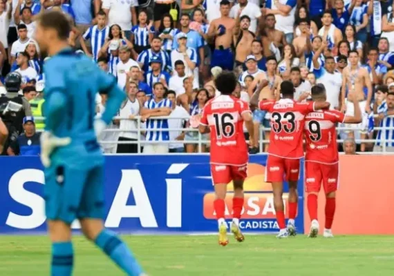 Com hat-trick de Anselmo Ramon, CRB atropela o CSA no 1º clássico do ano