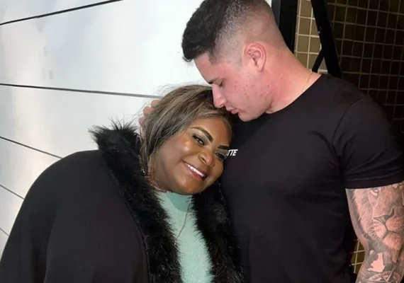 Jojo Todynho explica que casamento não acabou: “Aqui quem manda é deus, não é a internet”