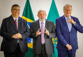 Lula não quer briga, quer direito; já os parlamentares não querem direito, querem dinheiro