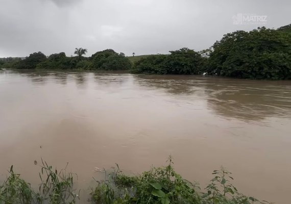 Nível do Rio Camaragibe recua e Defesa Civil descarta alerta de inundação