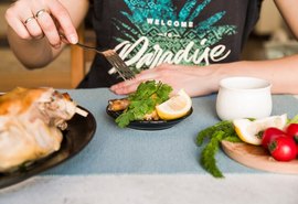 Movimento é menor do que o esperado em bares e restaurantes, diz presidente da Abrasel-AL