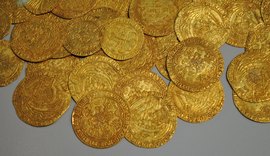 Moedas de ouro do século IV excepcionalmente raras são desenterradas na Itália