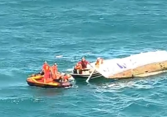 Ventania vira embarcação e mobiliza resgate aéreo em Maceió