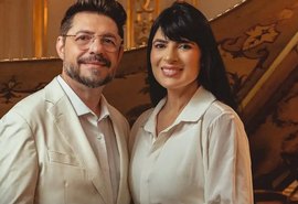 Maceió recebe show “Mais que Romântico” com Fernanda Brum e Novo Som