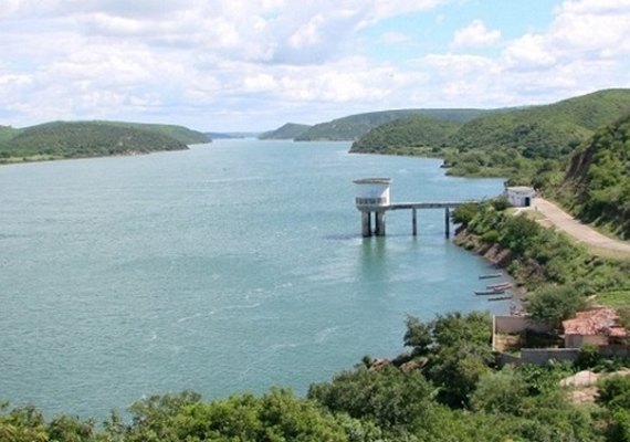 Manutenção em adutora é finalizado e abastecimento é retomado na Bacia Leiteira