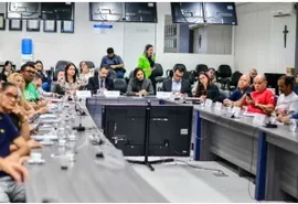 Servidores do Estado devem ficar sem reajuste salarial em 2023: “Queda na receita”