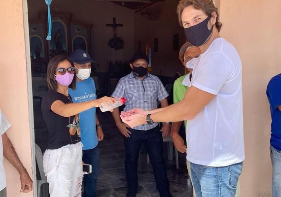 Pedro Vilela garante recursos para instalação de wi-fi grátis para população sertaneja