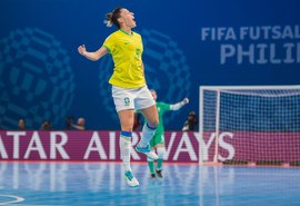 Brasil goleia e avança para semi da Copa do Mundo de futsal