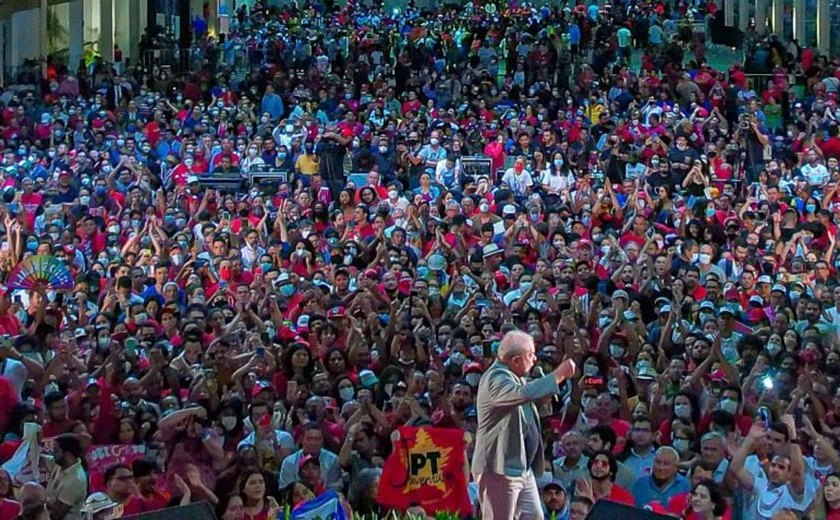 “Vai ter que aprender a perder”, diz Lula em discurso em Maceió ao se referir a Bolsonaro