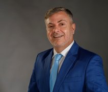 Professor universitário lança livro sobre estratégias da comunicação nas disputas presidenciais no Brasil