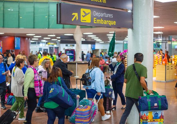 Alagoas recebe primeiro voo da Argentina para público 60+