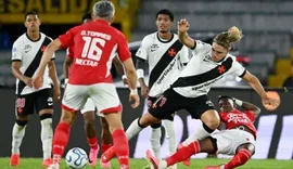 Vasco e Santa Fe decidem vaga nas semifinais da Sul-americana