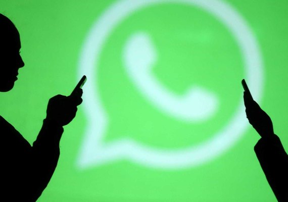 Jornalista que denunciou possível Caixa 2 de Bolsonaro sofre ataques