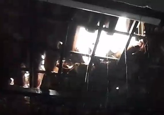 Raio provoca danos em residência no Pilar