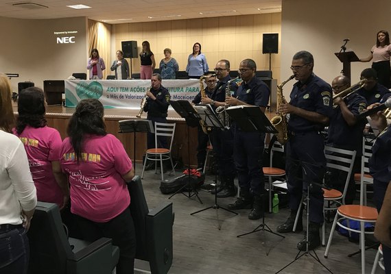 Workshop promove discussão sobre direitos da mulher