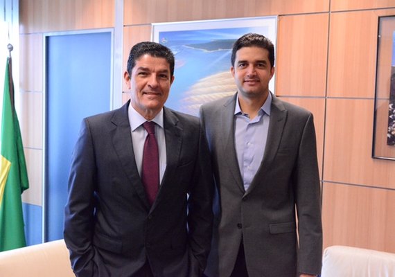 Rui Palmeira busca recursos no Ministério do Turismo