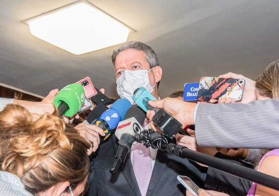 Câmara está pronta para agir contra nova variante do coronavírus, diz Lira