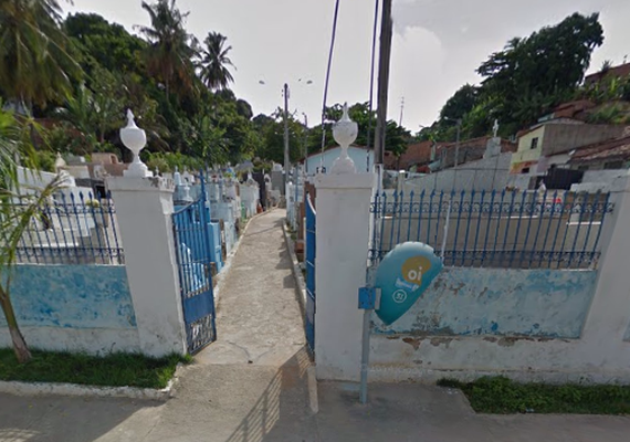 Cemitério Santo Antônio é interditado por causa de instabilidade no solo