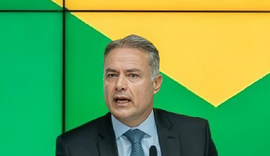 Medidas do governo fazem caminhoneiros desistirem de paralisação