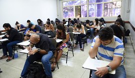 Encceja acontece neste domingo; veja como consultar o local de prova
