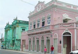 Morador de rua suspeito de roubar objetos do Instituto Histórico de AL é preso