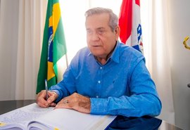 Lessa assume interinamente o governo do Estado até 30 de maio