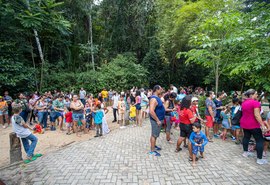 Caça aos ovos leva mais de 500 pessoas ao Parque Municipal de Maceió