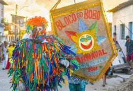 Blocos de bairro desaparecem em Maceió, enquanto folia se concentra na Orla da capital