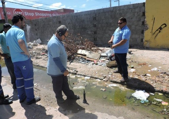 Casal inicia operação para detectar vazamentos de água e fraudes na Jatiúca