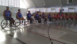 Semudh entrega cadeiras de rodas especiais a 12 atletas do basquete alagoano