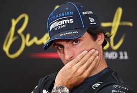 Sainz renova com Williams e encerra rumores sobre dupla com Bortoleto