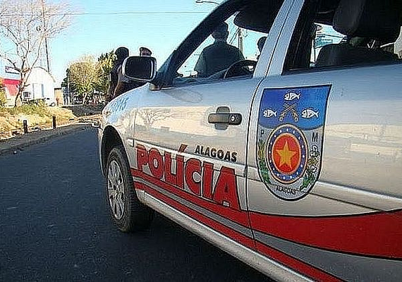 Menor de idade é pego com droga e dinheiro em Marechal Deodoro