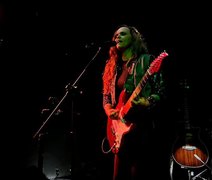 Sexta do Rock: Fernanda Guimarães se apresenta no Gira Mundo City Bar em Jaraguá​