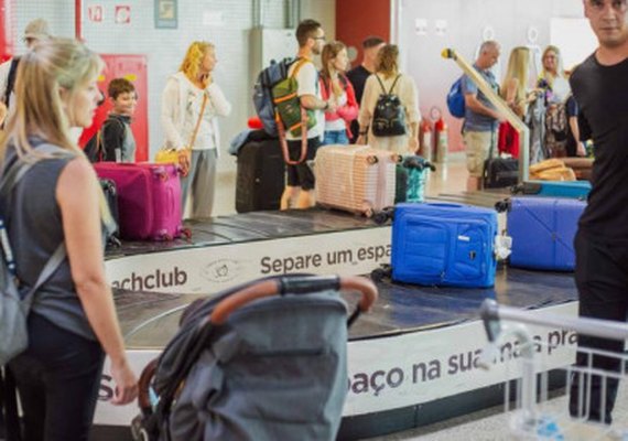 Quando o morador vira turista: jovens buscam pela novidade fora de Maceió na alta temporada