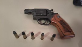 PM apreende quatro armas de fogo em operações no Benedito Bentes