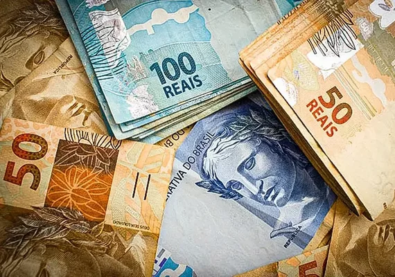 Beneficiários com NIS de final 8 recebem Auxílio Brasil