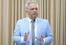 Silvio Camelo elogia pacote de obras do governo e alfineta gestão JHC