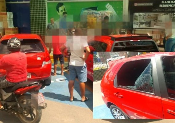 Populares resgatam crianças esquecidas dentro de veículo em Arapiraca