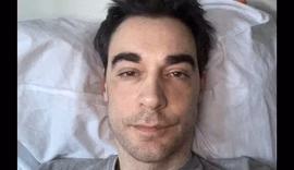 Ator francês Arnaud Denis morre após eutanásia efetuada na Bélgica