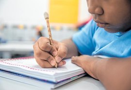 Jequiá da Praia lança concursos para estudantes da rede Municipal