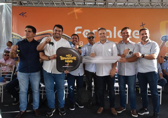 Renan diz que Lira não fez obras em Alagoas e declara apoio a Paulo Dantas