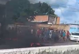 Em Rio Largo, moradores prostestam devido à falta de água