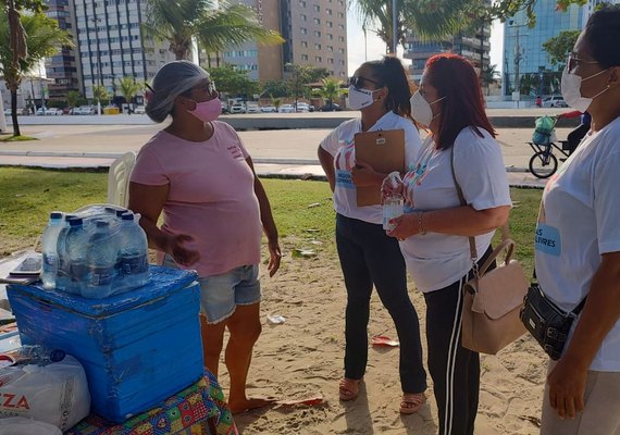Assistência Social orientará ambulantes da orla de Maceió sobre combate ao trabalho infantil
