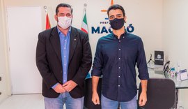 Vereador e prefeitura discutem recursos federais para bairros com afundamento de solo