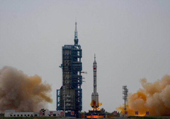 China se posiciona contra militarização do espaço e alerta para riscos de conflitos