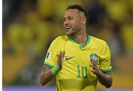 Neymar confirma retorno à Seleção e mira Mundial de Clubes: 'Não há...'