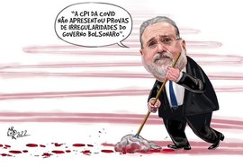 Renan critica Aras e diz que só falta o PGR pedir “a exumação de 640 mil vítimas do descaso de Bolsonaro”