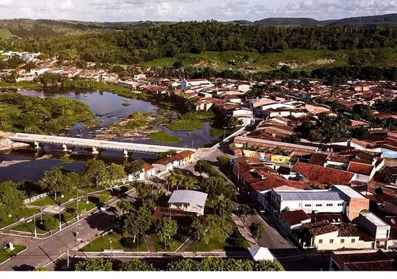 Padrasto é preso por obrigar criança de 3 anos a comer fezes em Cajueiro