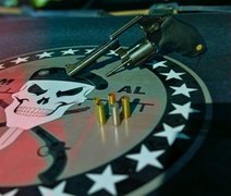 Polícia Militar apreende arma de fogo após localizar acusado de homicídio em Maragogi